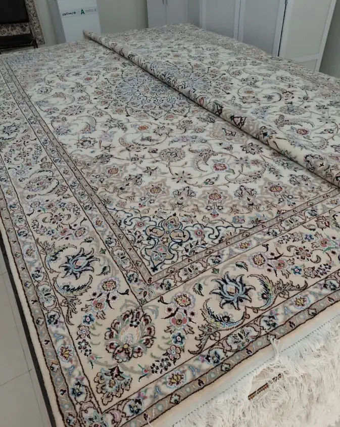 Naein Persian Handmade Carpet — Shah Abbasi — 200 × 300 cm — image 3